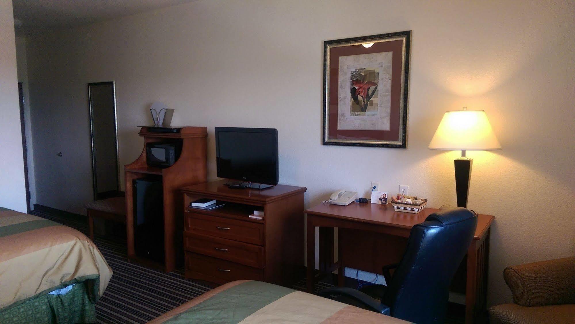 Hotel Super 8 By Wyndham Austin/Airport South Exterior foto